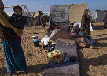 İsrail, Gazze'de daha fazla tahliye emri verdi; Filistinliler gidecek yer arıyor