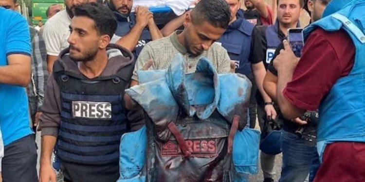 İsrail, iki ayda 75 gazeteci öldürdü