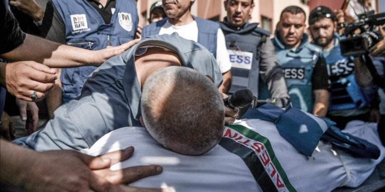 İsrail ordusu, Filistinli gazetecinin evini bombaladı: En az 18 ölü