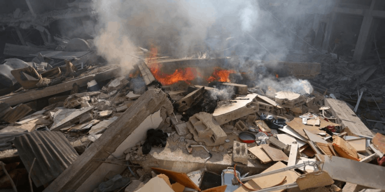 İsrail ordusu, gece boyunca Gazze'de 200 yeri vurdu