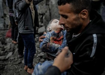 İsrail'in Gazze'ye saldırılarında ölü sayısı 17 bini geçti