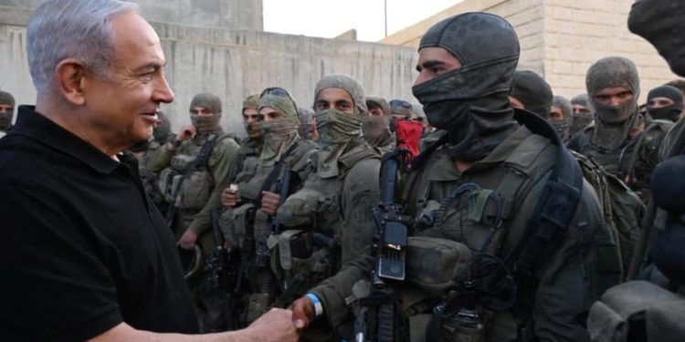 İsrailli bazı yaralı askerler hastaneyi ziyaret eden Netanyahu ile görüşmeyi reddetti