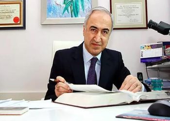 İstanbul Üniversitesi rektörü, otelde yaşadığı ‘mağduriyeti’ üniversitenin sayfasında şikayet etti