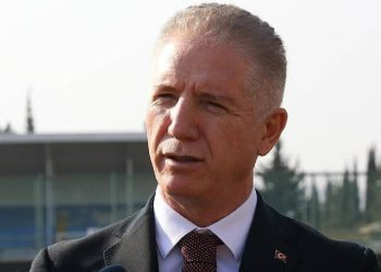 İstanbul Valisi'nden deprem açıklaması