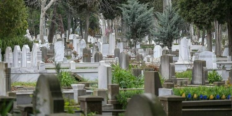 İstanbul'da mezar ücretlerine zam