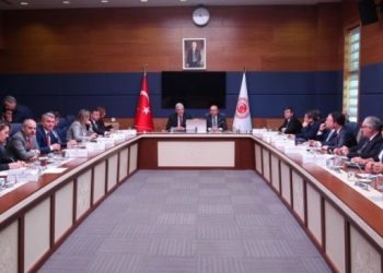 İsveç'in NATO üyeliği tasarısı komisyondan geçti