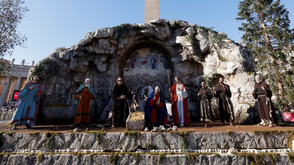 İtalya'da sağcı hükümetin 'kültür savaşları' eğitime sıçradı: Noel tasarısına 'din istismarı' tepkisi