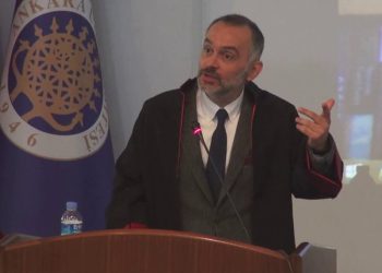 KHK’lı akademisyen Murat Sevinç görevine iade edildi