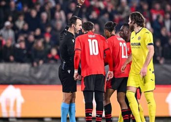 Kural hatasının kıyısından dönüldü; Atilla Karaoğlan'ı 90+12'de VAR kurtardı