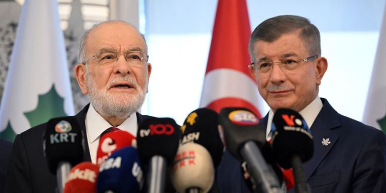 Meclis’teki Saadet-Gelecek grubu düştü