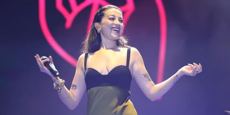 Melike Şahin o projeden çıkarıldı