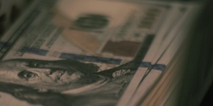 Merkez Bankası'nın faiz kararı öncesi dolar/TL'de rekor!