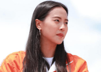 Muhalif milletvekili 'krala ihanetten' hapis cezası aldı