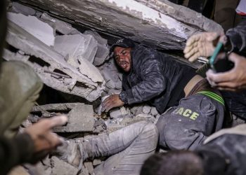 Ölü sayısı 19 bin 453'e yükseldi