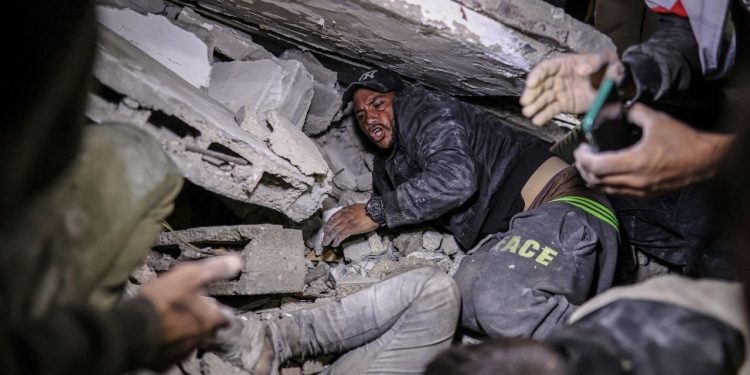 Ölü sayısı 19 bin 453'e yükseldi