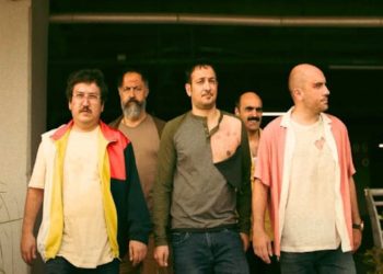 Ölümlü Dünya 2 gişenin zirvesinde