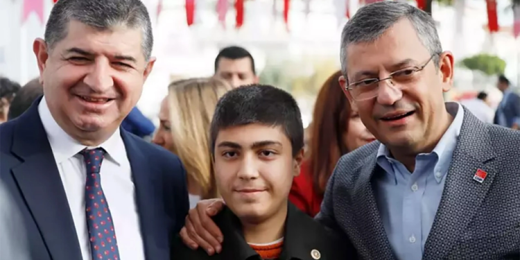 Özel, ilk belediye başkan adayını açıkladı