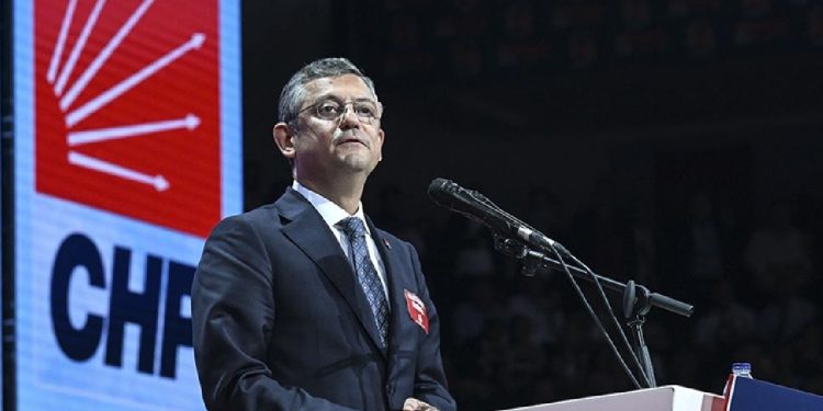 Özgür Özel'den 'Sinan Ateş' açıklaması: Bu suikastı unutturmayacağız!