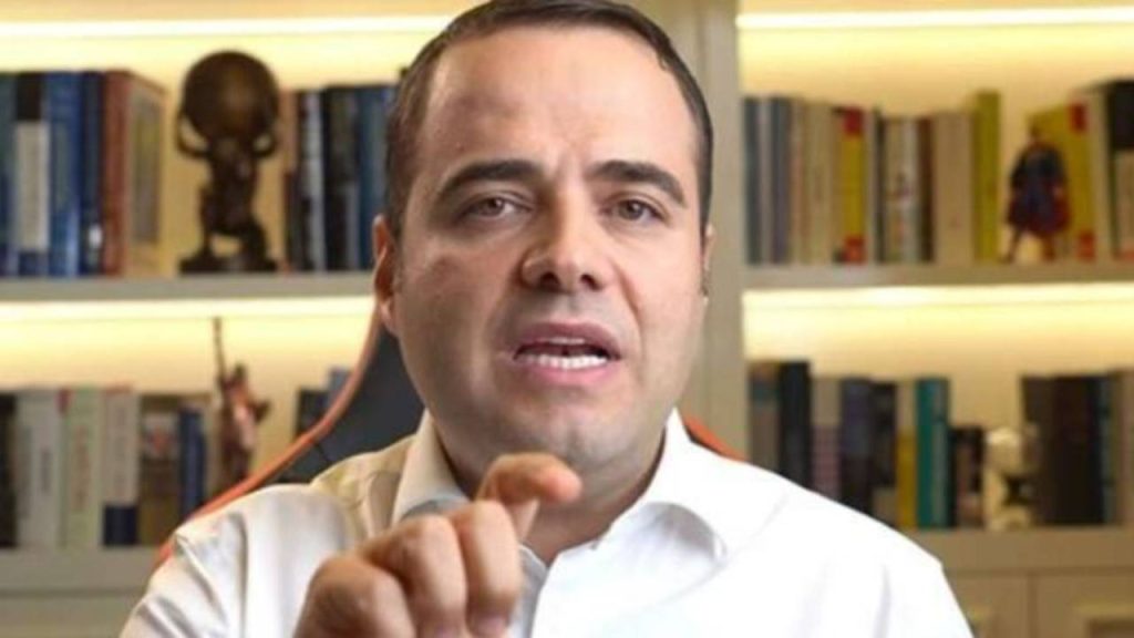 Prof. Özgür Demirtaş isyan etti: Bin kere uyardım, yalvardım yapmayın diye... Ağlamak yok!