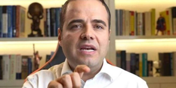 Prof. Özgür Demirtaş isyan etti: Bin kere uyardım, yalvardım yapmayın diye... Ağlamak yok!