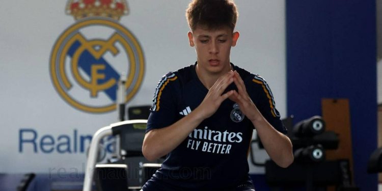 Real Madrid'de Arda Güler müjdesi