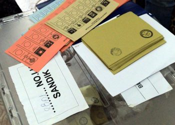 Resmi Gazete'de yayımlandı: 32 ilde oy verme saatleri değişti!