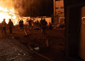 Rusya'dan Ukrayna'ya füze saldırısı: 30 kişi yaşamını yitirdi