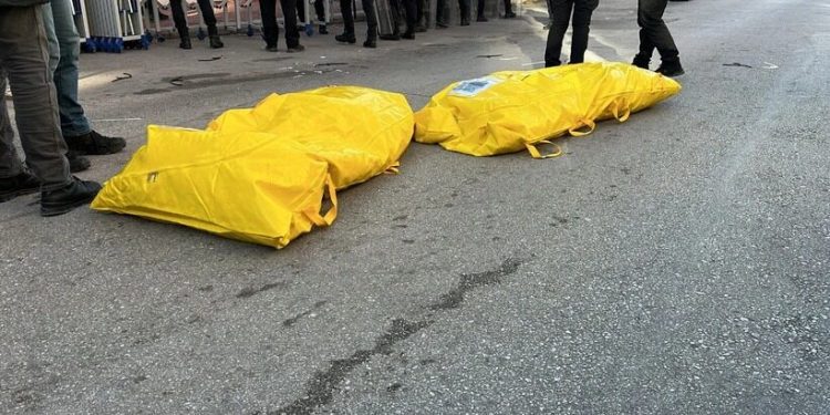 DEM Parti önüne ‘sarı torba’ bırakıldı