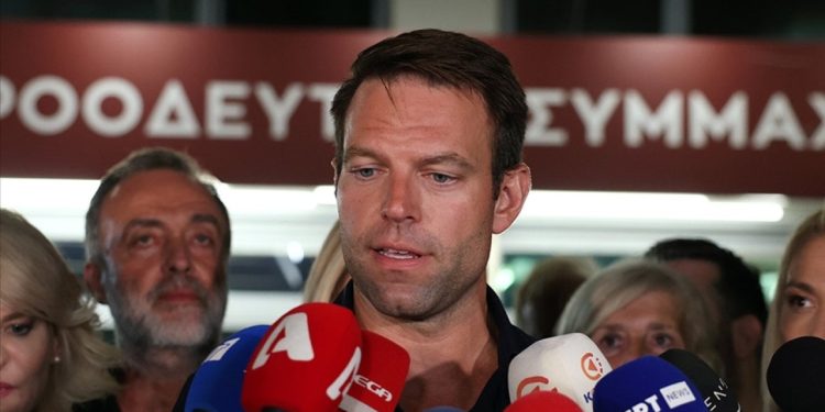 SYRIZA'dan ayrılan 11milletvekili yeni meclis grubu kurdu