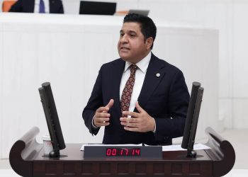 Saadet Partili Kaya: İsim gizlenmeye devam ederse, bu sözün sahibinin 264 AK Partili milletvekili olduğunu kabul edeceğiz