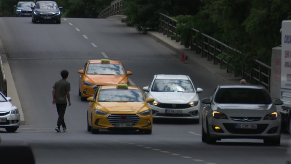 Saat de verildi: Ankara'da 18 noktada yollar kapatılacak