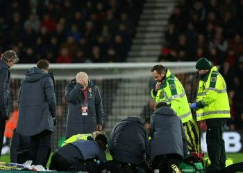 Sahada kalbi durmuştu: Lockyer, günler sonra taburcu edildi