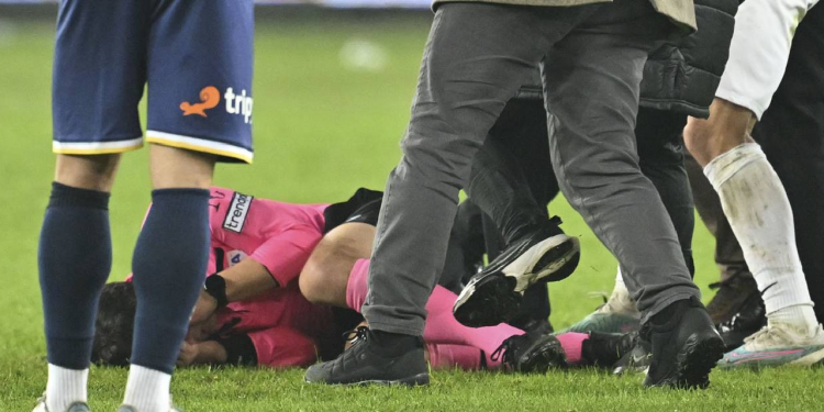 Saldırıyı 'planlamakla' suçlanmıştı: Emre Belözoğlu'ndan hakem Halil Umut Meler'e yanıt