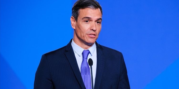 Sanchez'den AB'ye 'Çifte standart uygulamayın' çağrısı: Rusya'ya takındığınız tavrı İsrail'e de gösterin
