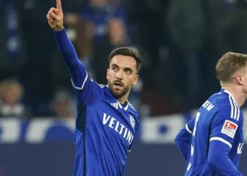 Schalke 04'te Kenan Karaman fırtınası: Milli futbolcu takımını sırtladı!