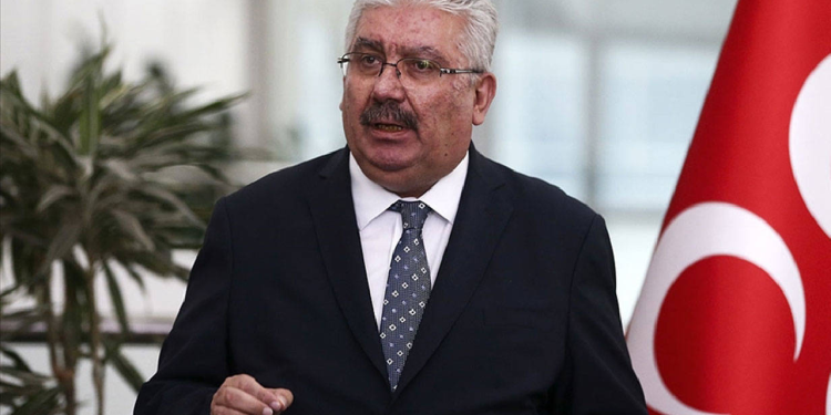 Siyasette seviye yerlerde: Bu kez MHP'li Yalçın'dan ağır hakaretler