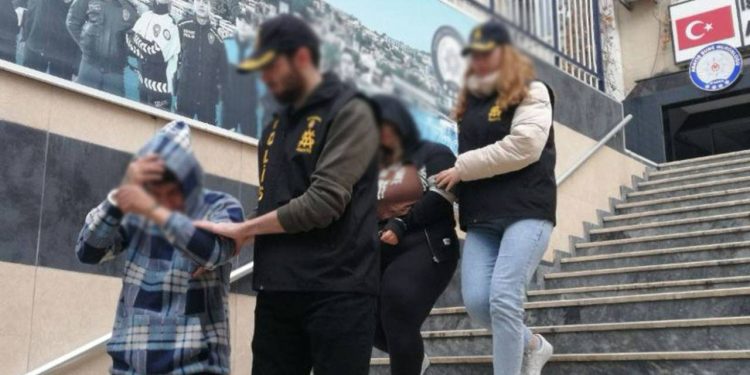 'Sosyal medyada müstehcenlik’ iddiasıyla 6 kişi gözaltına alındı