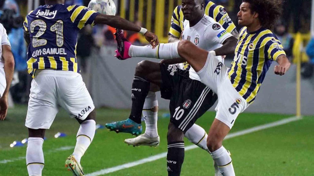 Süper Lig'de kritik maç: Beşiktaş son maçlarda Fenerbahçe'ye üstün