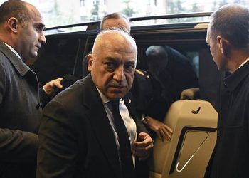 TFF Başkanı, "Euro 2032 Türkiye'den alınacak" iddiasını yalanladı