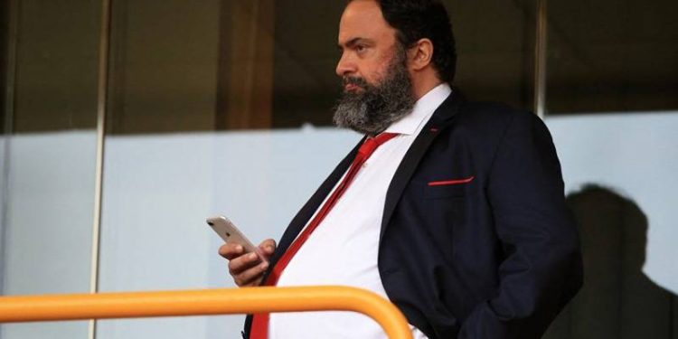 Taraftarlarla polis çatışmıştı; Yunanistan'da Futbol Federasyonu Başkanı Marinakis görevinden istifa etti