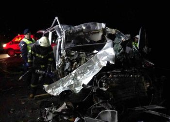 Tokat'ta feci kaza: Kamyona arkadan çarpan otomobildeki 5 kişi öldü