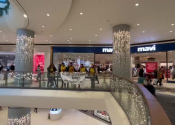 Toplumsal Özgürlük Partisi'nden intihar girişiminin yaşandığı Maltepe'deki AVM'de eylem