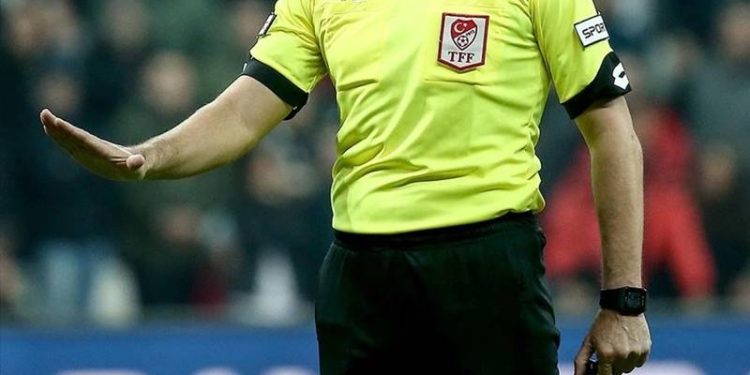 Türk hakemlerin Portekiz'den davet: Görev vermeye hazırız