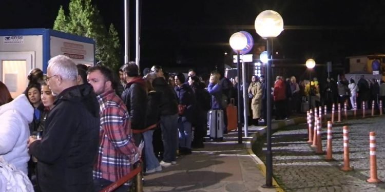 Türk tatilcilerden Midilli'ye 'yeni yıl' akını