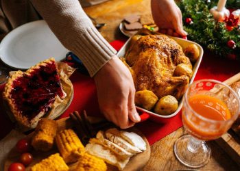 Uzmanı açıkladı: Yeni yıla kilo almadan girmek için 9 öneri