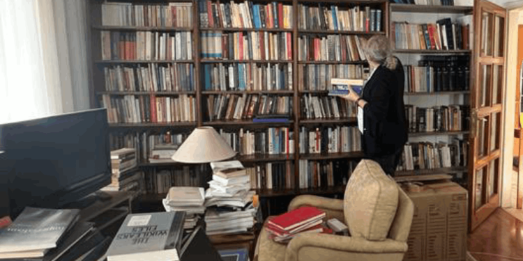 Yalçın Küçük'ün arşivi Kadıköy Belediyesi'nin kütüphanelerine taşınıyor