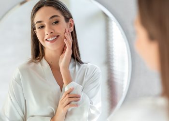 Yaşlanma karşıtı uygulamalar, estetik işlemlerde öne çıkıyor