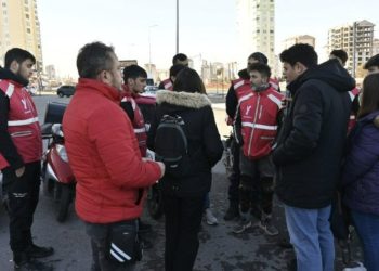 Yemeksepeti kuryeleri, kontak kapattı