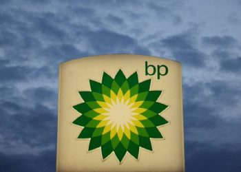 Yemen'deki Husilerin saldırı fırtınası yüzünden Kızıldeniz'den nakliyatı durduran devlere Evergreen ve BP de katıldı