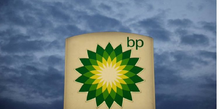 Yemen'deki Husilerin saldırı fırtınası yüzünden Kızıldeniz'den nakliyatı durduran devlere Evergreen ve BP de katıldı